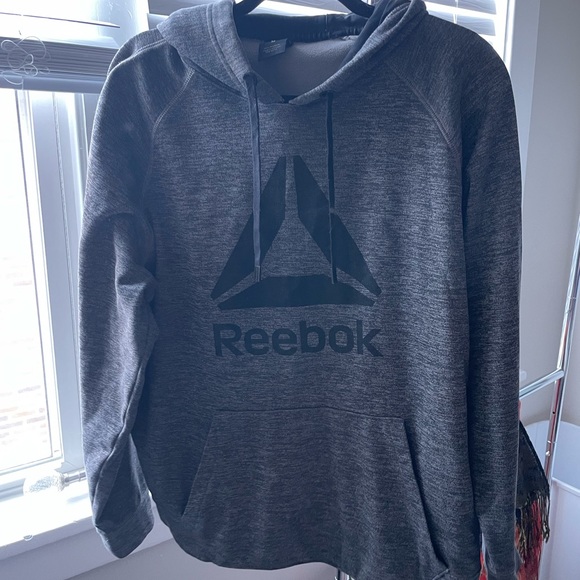 Miscellaneous sweaters and coats - Picture 6 of 10